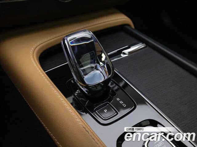 Volvo XC90 2세대 T8 Ultimate Bright гибрид, 2024 12