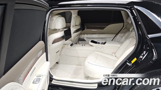 Genesis G90 (RS4) бензин 3.5 турбо e-S/C AWD LWB, 2025 11