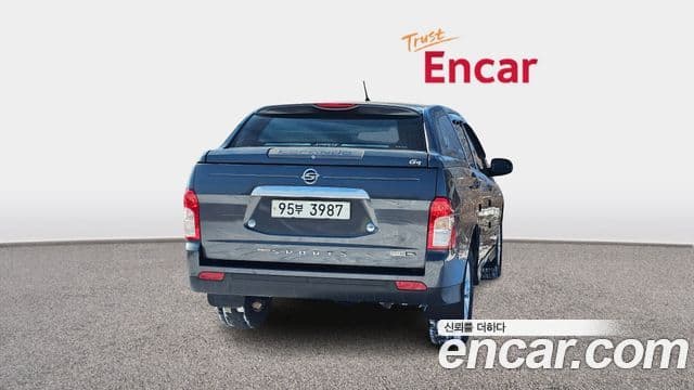 KG모빌리티(SsangYong) Korando Sport Fashion, 2015 4