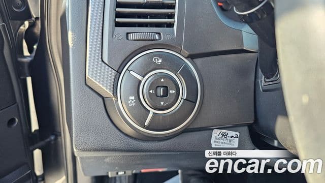 KG모빌리티(SsangYong) Korando Sport Fashion, 2015 14