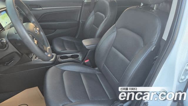 Hyundai Avante AD 1.6 GDI Value Plus, 2018 11