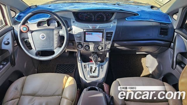 KG모빌리티(SsangYong) Korando 투리스모 2WD LT 9인승, 2014 7
