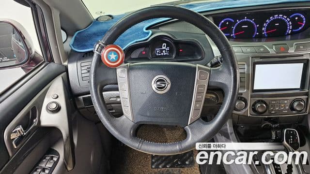 KG모빌리티(SsangYong) Korando 투리스모 2WD LT 9인승, 2014 13