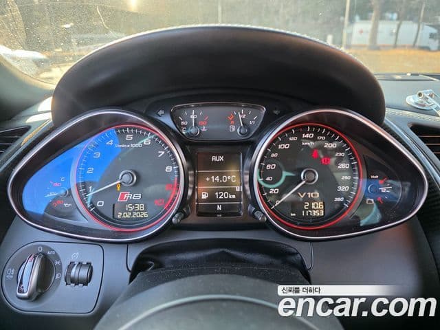 Audi R8 5.2 V10 Spyder, 2015 10