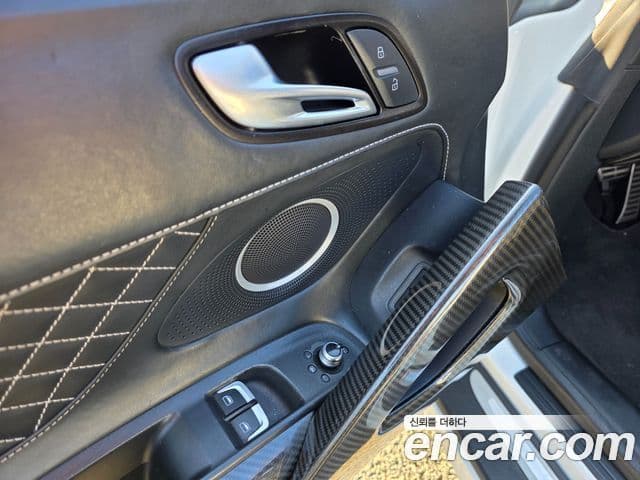 Audi R8 5.2 V10 Spyder, 2015 11