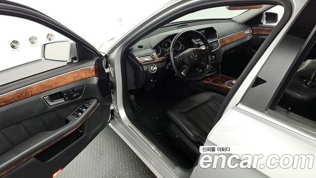 Mercedes-Benz E-класс W212 E300 Elegance, 2012 11