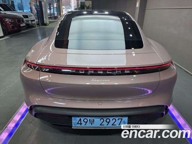 Porsche 타이칸 базовый, 2022 4