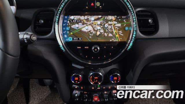 Mini Cooper S 3세대, 2024 15