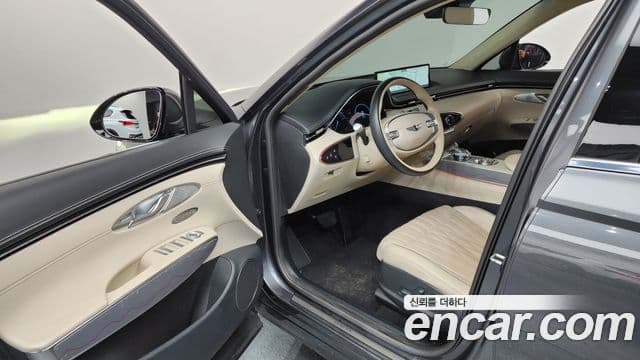 Genesis GV70, 2021 10