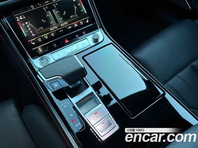 Audi A8 (D5) 60 TFSI Quattro LWB, 2021 9