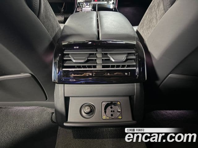 Audi A8 (D5) 60 TFSI Quattro LWB, 2021 16