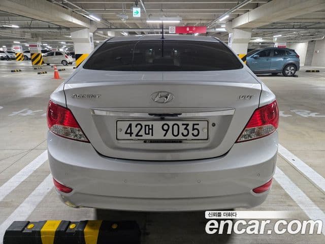 Hyundai Accent(новый кузов / новое поколение) Premier, 2013 4