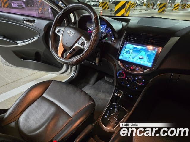 Hyundai Accent(новый кузов / новое поколение) Premier, 2013 10