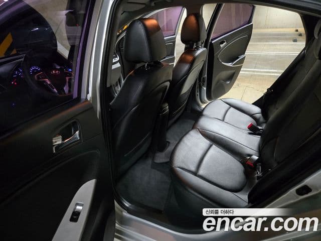 Hyundai Accent(новый кузов / новое поколение) Premier, 2013 12