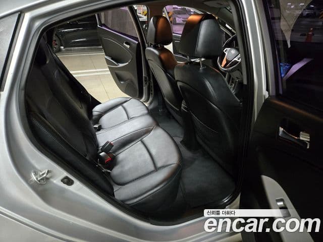 Hyundai Accent(новый кузов / новое поколение) Premier, 2013 13