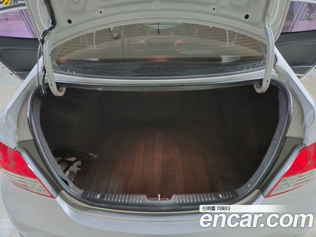 Hyundai Accent(новый кузов / новое поколение) Premier, 2013 15