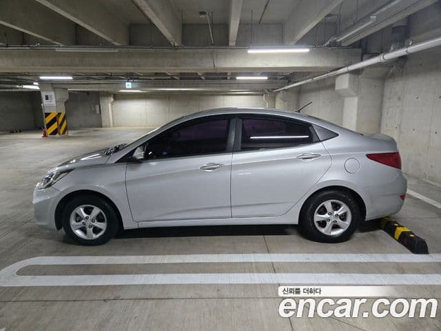 Hyundai Accent(новый кузов / новое поколение) Premier, 2013 17