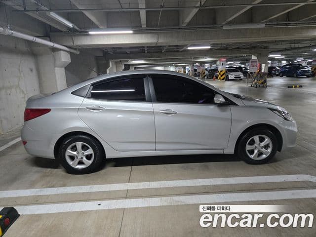 Hyundai Accent(новый кузов / новое поколение) Premier, 2013 18
