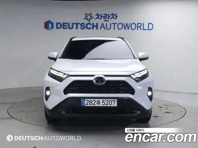 Toyota RAV4 5세대 2.5 2WD гибрид XLE, 2025 3