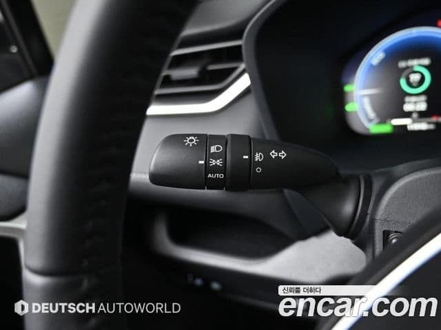 Toyota RAV4 5세대 2.5 2WD гибрид XLE, 2025 16