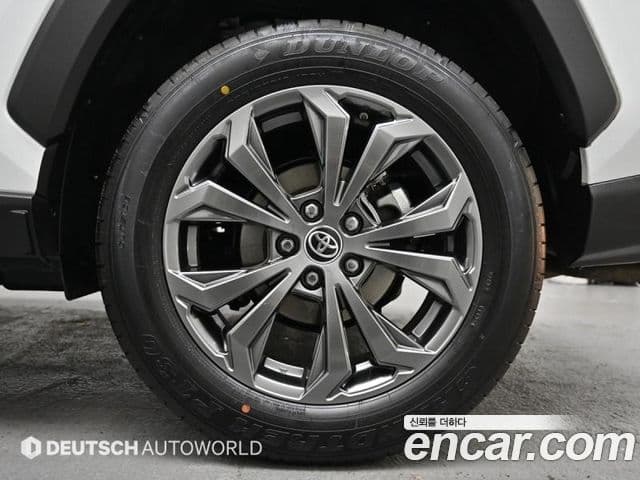 Toyota RAV4 5세대 2.5 2WD гибрид XLE, 2025 20