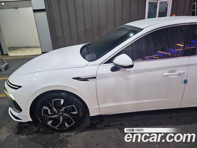 Hyundai Sonata D Edge(DN8) Business 1