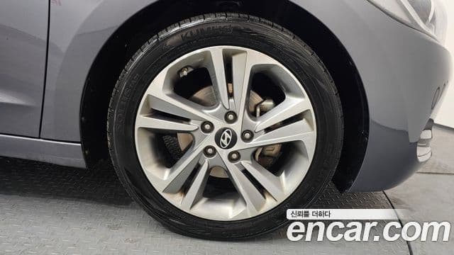 Hyundai Avante AD Premium, 2017 все фото