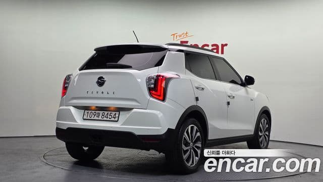 KG모빌리티(SsangYong) Berry New Tivoli V3, 2021 2