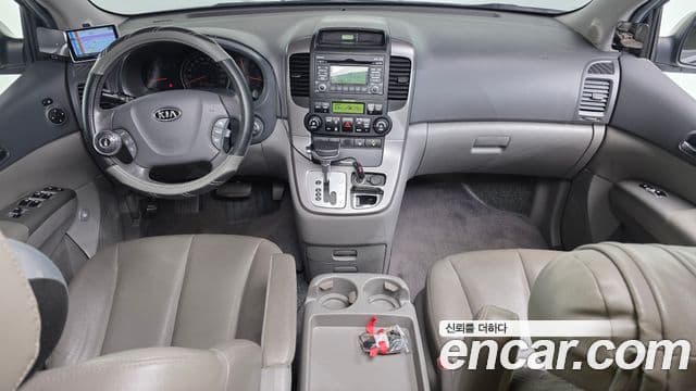 Kia Carnival R R Special, 2011 7