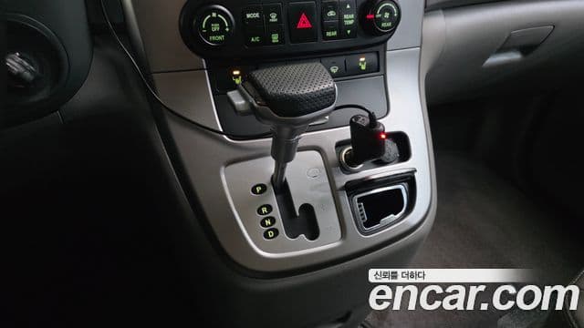 Kia Carnival R R Special, 2011 9