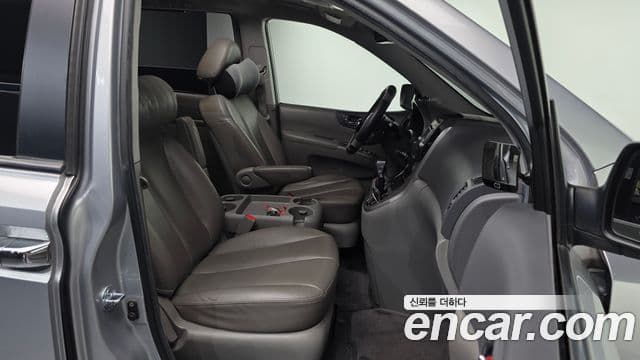 Kia Carnival R R Special, 2011 10