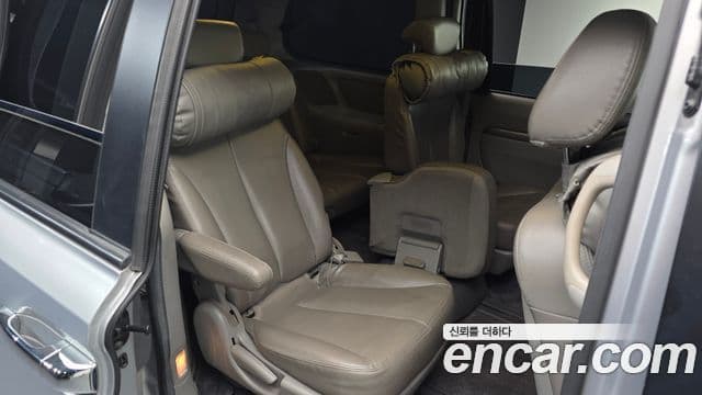 Kia Carnival R R Special, 2011 12