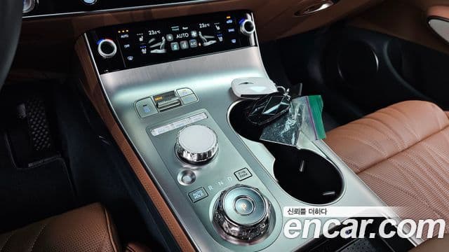 Genesis GV70, 2025 9