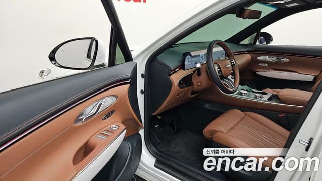 Genesis GV70, 2025 10