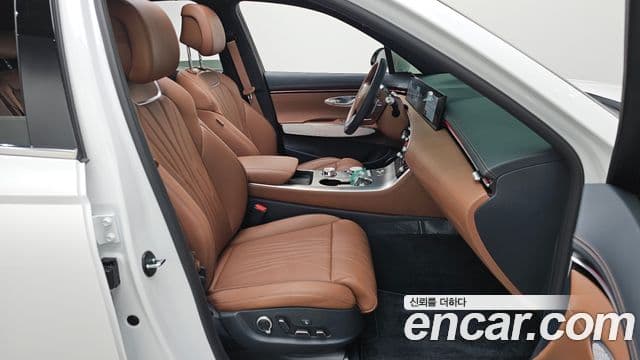 Genesis GV70, 2025 11