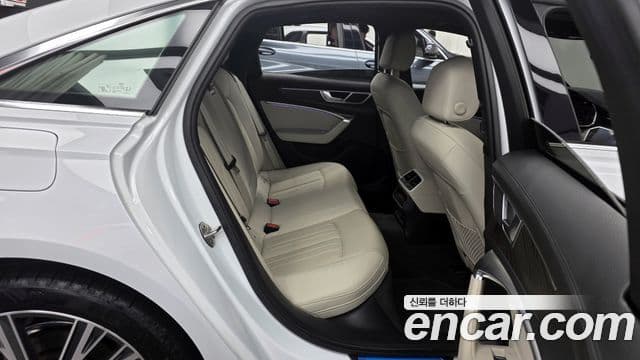 Audi A6 (C8) Premium, 2023 12