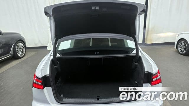 Audi A6 (C8) Premium, 2023 20