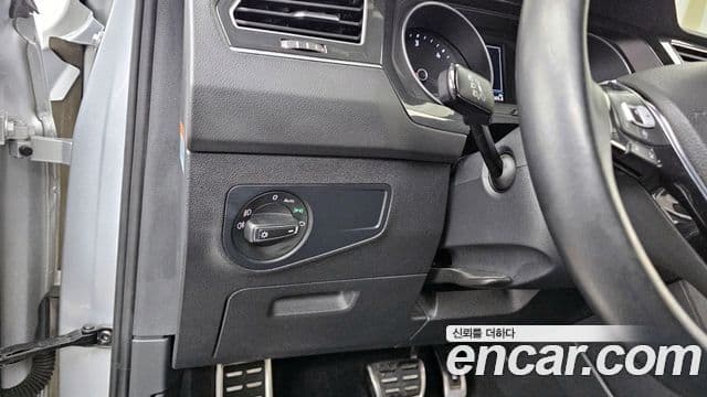Volkswagen Tiguan 2세대 Premium, 2020 16