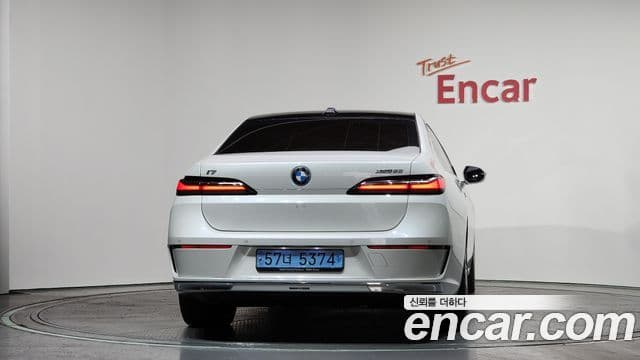 BMW i7 (G70) xDrive 60 Design Pure Excellence, 2023 4
