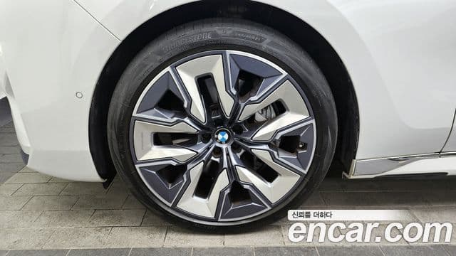 BMW i7 (G70) xDrive 60 Design Pure Excellence, 2023 все фото