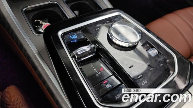 BMW i7 (G70) xDrive 60 Design Pure Excellence, 2023 9