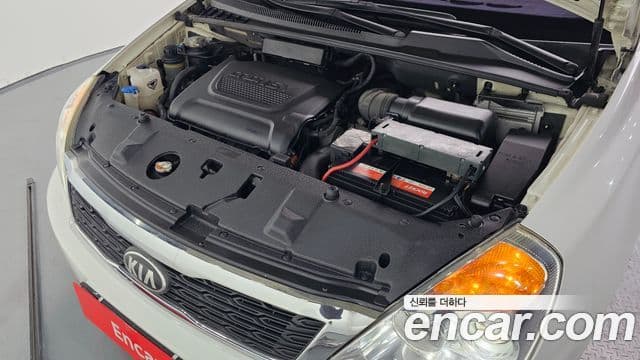 Kia Carnival R топовая версия, 2013 6