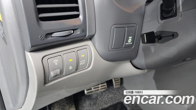 Kia Carnival R топовая версия, 2013 17