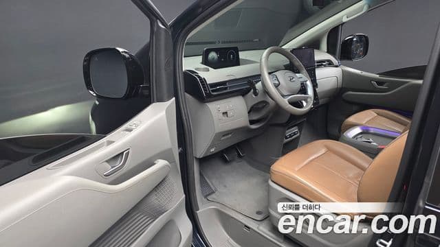 Hyundai Staria Inspiration, 2024 11