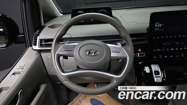Hyundai Staria Inspiration, 2024 14