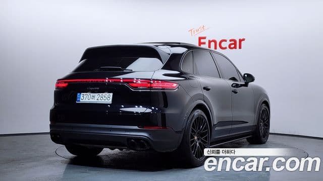 Porsche Cayenne (PO536), 2021 2