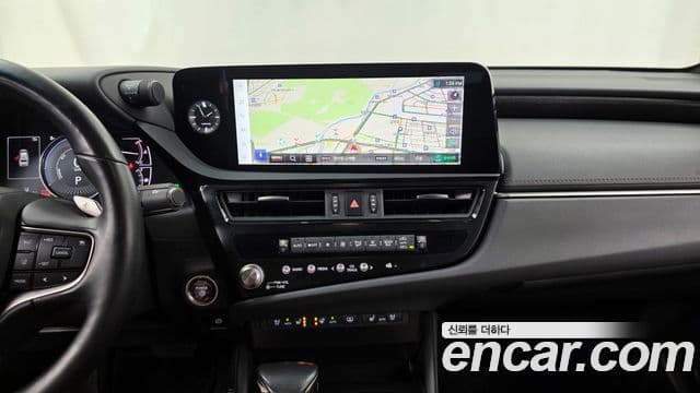 Lexus ES300h 7세대 F-Sport Design пакет, 2024 14