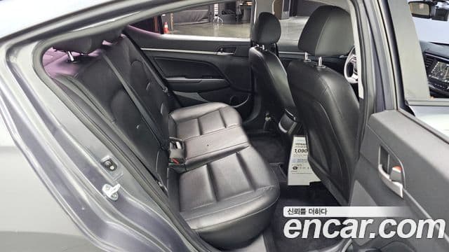 Hyundai Avante AD 1.6 GDI Value Plus, 2018 13