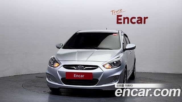 Hyundai Accent(новый кузов / новое поколение) Premier, 2012 3