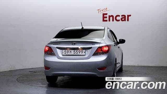 Hyundai Accent(новый кузов / новое поколение) Premier, 2012 4